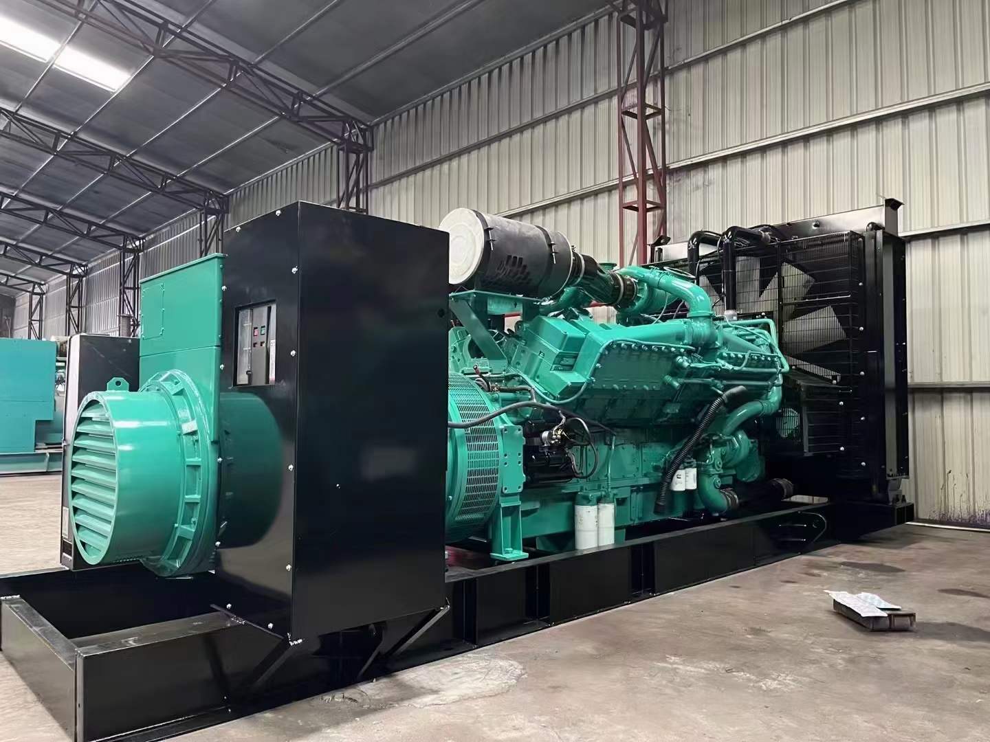 玉林如何降低 800kW 柴油发电机输出电流的波动？