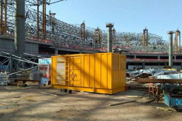 玉林发电机出租如何判断空气滤清器是否需要更换？